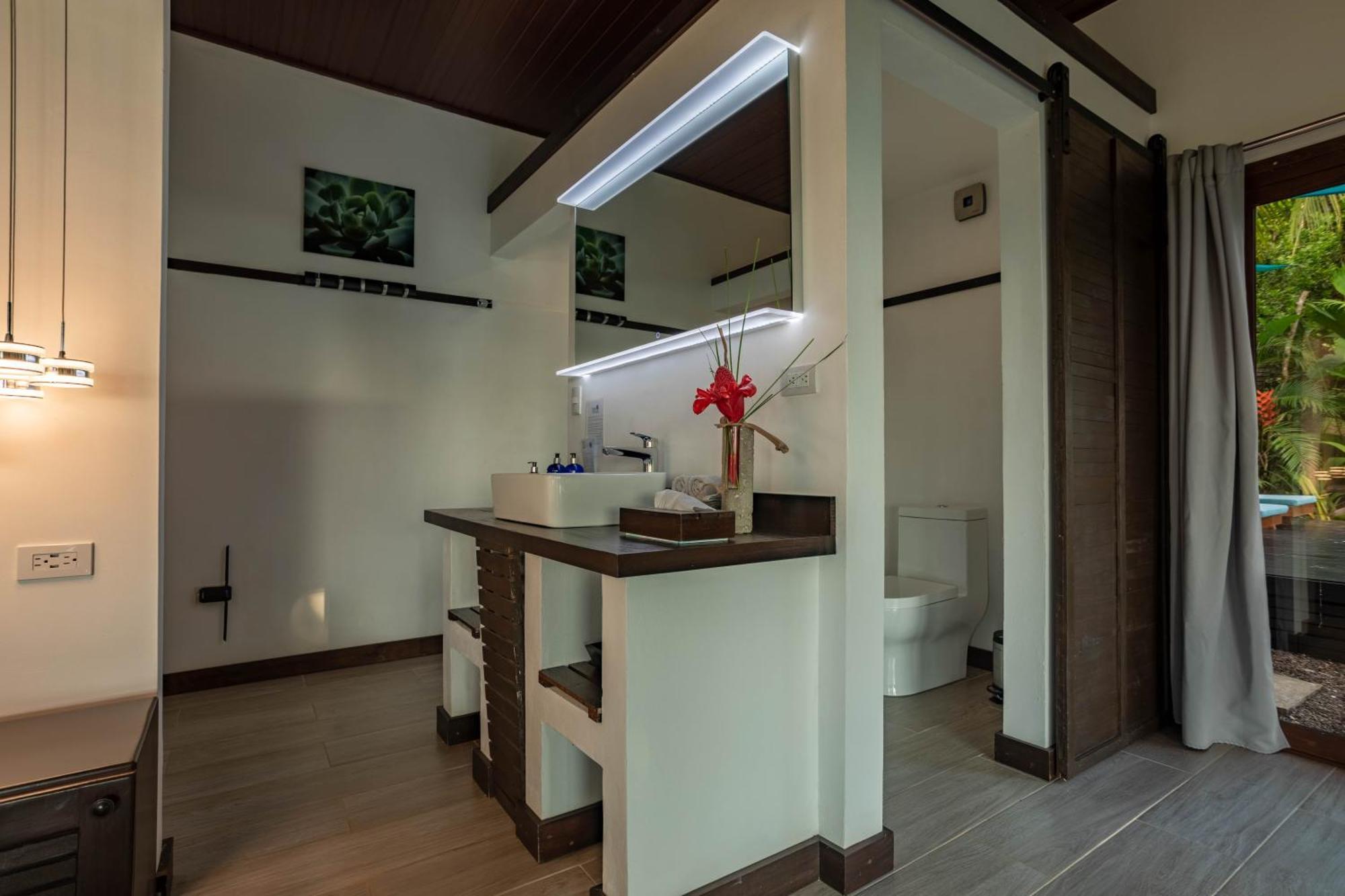 The Tranquilo Lodge, Adult Only, All Meals Included Drakes Bay Buitenkant foto